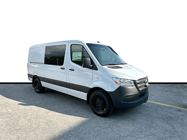 2025 Mercedes-Benz Sprinter 2500 Cargo 144 WB