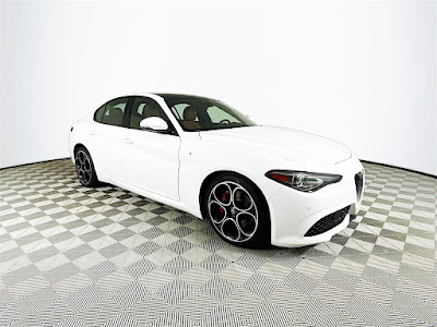2022 Alfa Romeo Giulia