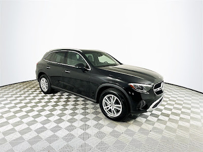 2025 Mercedes-Benz GLC