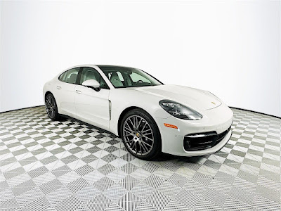 2022 Porsche Panamera