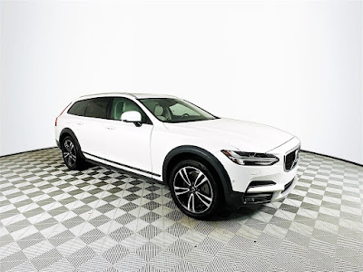 2019 Volvo V90 Cross Country