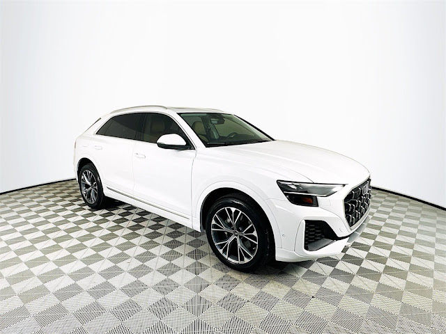 2025 Audi Q8 55 Premium Plus