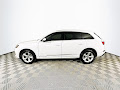 2023 Audi Q7 45 Premium Plus