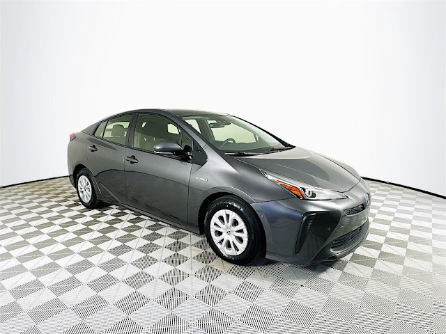 2019 Toyota Prius LE