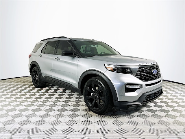 2023 Ford Explorer ST-Line