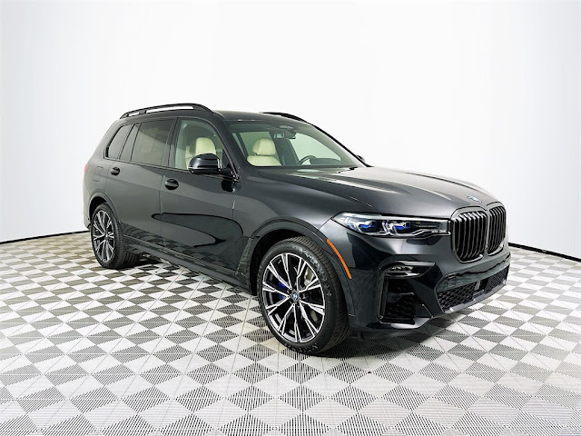 2021 BMW X7 M50i