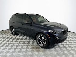 2022 BMW X7 xDrive40i M Sport Package