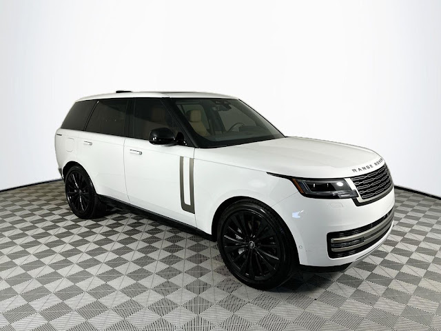 2025 Land Rover Range Rover SE