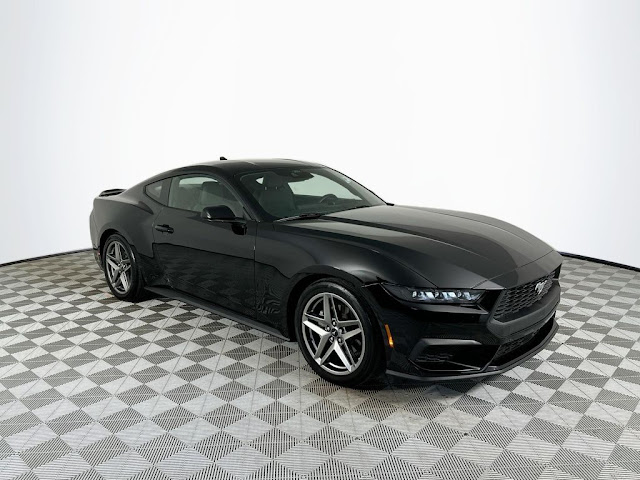2025 Ford Mustang EcoBoost