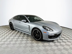 2023 Porsche Panamera GTS