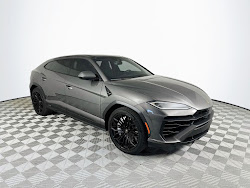 2025 Lamborghini Urus SE