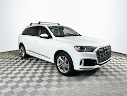 2021 Audi Q7 45 Premium Plus